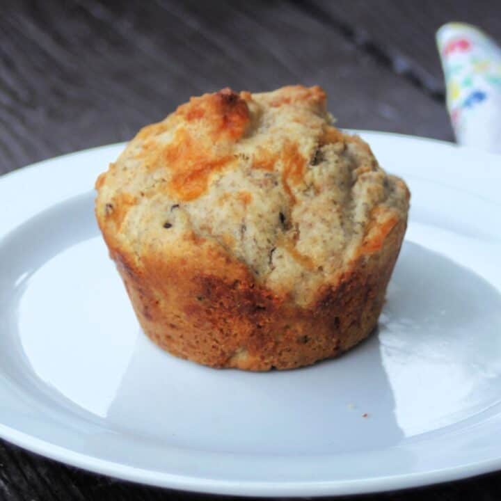 Cheddar Rye Muffins